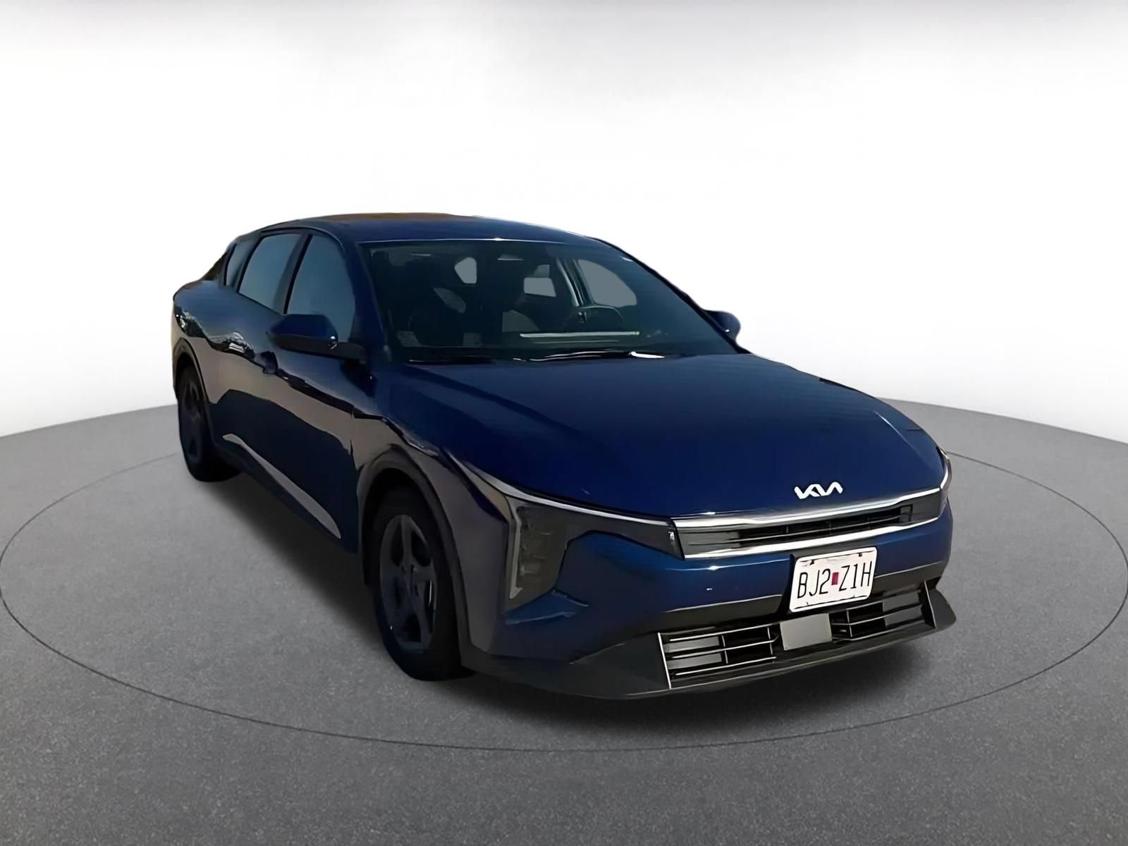 Used 2026 Kia K4 FWD image 3