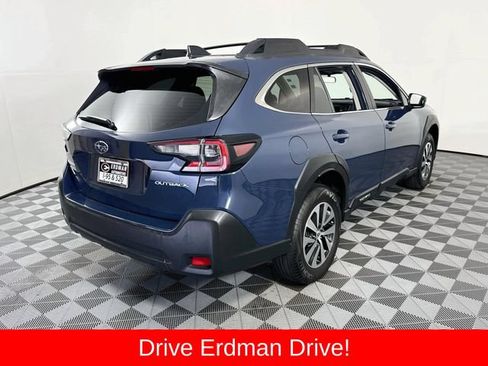 Used 2025 Subaru Outback AWD/4WD image 23