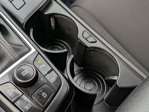 Used 2024 Kia Sportage LX image 19