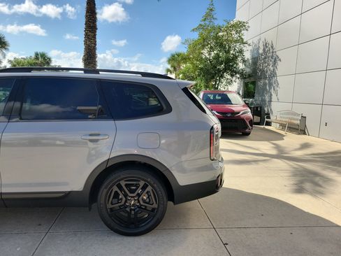 Used 2024 Kia Telluride EX X-Line AWD/4WD image 4