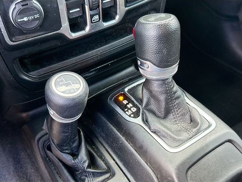 Used 2022 Jeep Wrangler Unlimited Sport S image 18