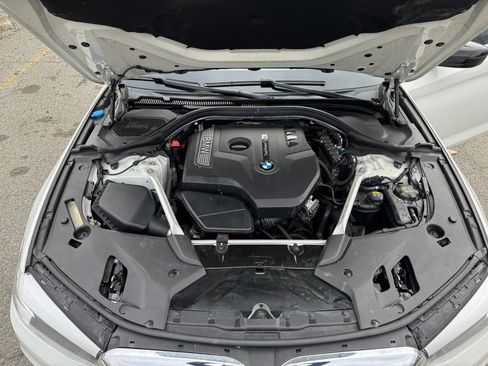 Used 2019 BMW 530i xDrive w/ Convenience Package image 27