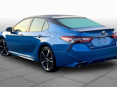 Used 2018 Toyota Camry XSE FWD image 12