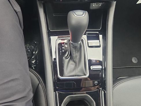 New 2026 Jeep Compass Limited image 25