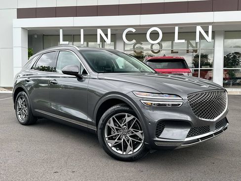 Used 2022 Genesis GV70 2.5T w/ Advanced Package AWD/4WD image 2