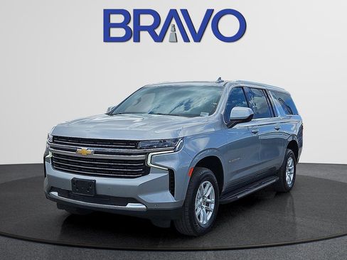 Used 2024 Chevrolet Suburban LT AWD/4WD image 1
