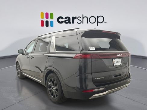 Used 2024 Kia Carnival SX Prestige FWD image 3