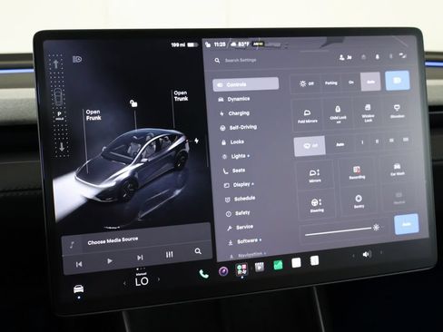 Used 2026 Tesla Model Y Long Range AWD/4WD image 26