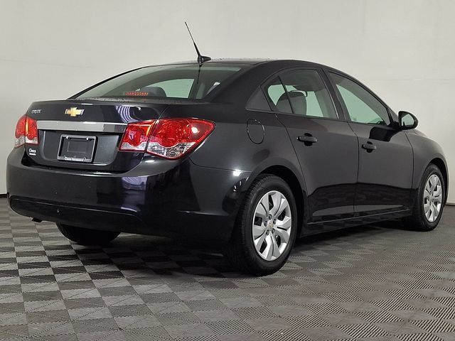 Used 2013 Chevrolet Cruze LS FWD image 8