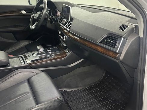 Used 2019 Audi Q5 2.0T Premium Plus w/ Premium Plus Package AWD/4WD image 37