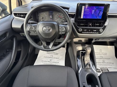 Used 2024 Toyota Corolla LE FWD image 15