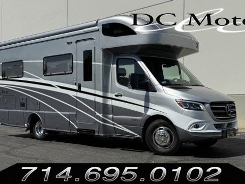 Used 2021 Mercedes-Benz Sprinter 3500 image 1