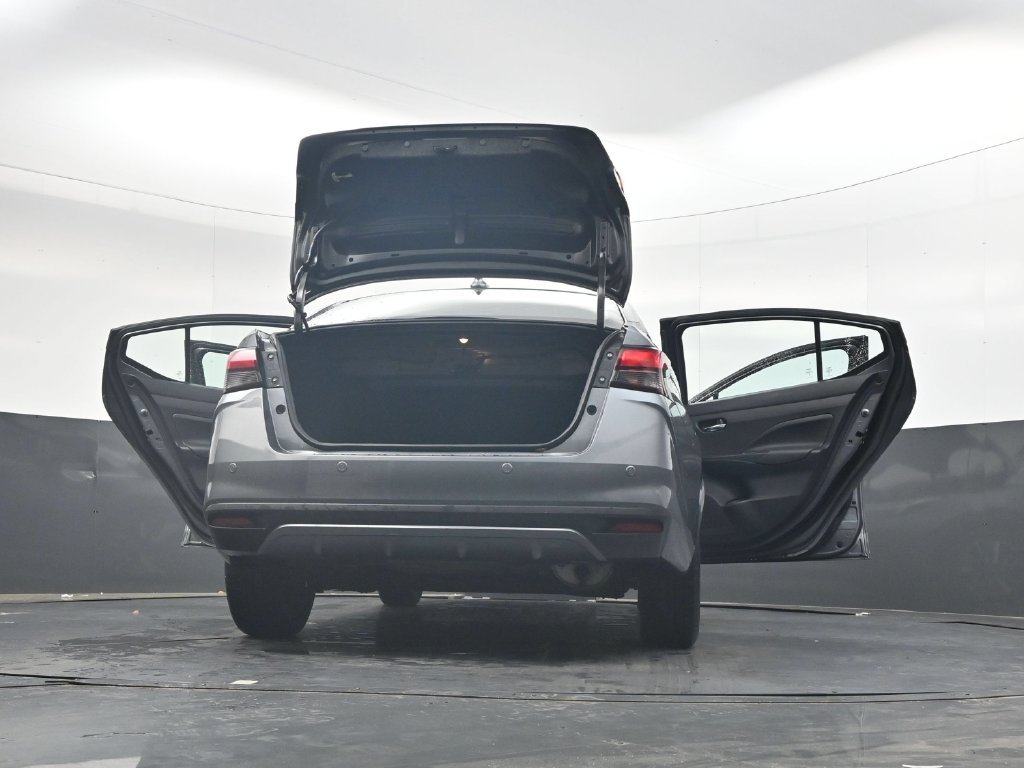 Used 2024 Nissan Versa SV FWD image 41