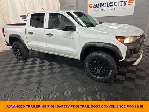 Used 2024 Chevrolet Colorado Trail Boss AWD/4WD image 1