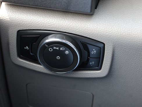 Used 2022 Ford F250 XL w/ Power Equipment Group AWD/4WD image 19
