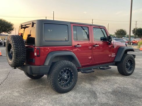 Used 2013 Jeep Wrangler Unlimited Sport AWD/4WD image 5
