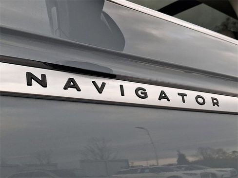 New 2026 Lincoln Navigator L Reserve image 10