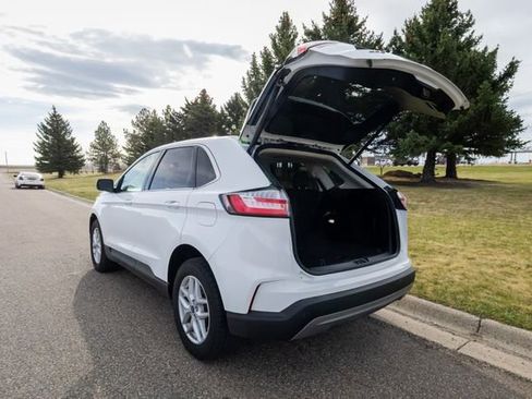 Used 2022 Ford Edge SEL w/ Cold Weather Package AWD/4WD image 9