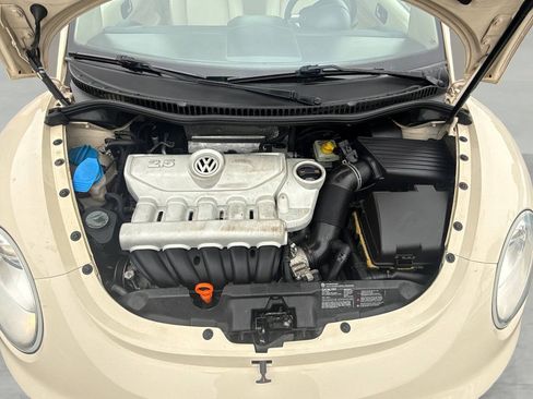 Used 2008 Volkswagen Beetle S FWD image 23