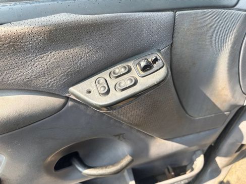 Used 1995 Ford F150 4x4 Regular Cab image 12