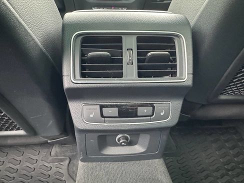 Used 2018 Audi Q5 2.0T Premium Plus w/ Premium Plus Package image 19