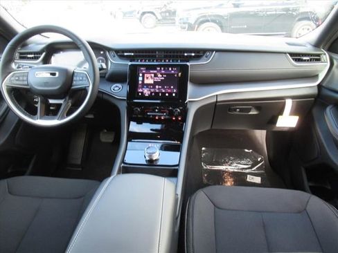 New 2026 Jeep Grand Cherokee L Laredo X image 12