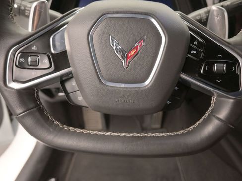 Used 2022 Chevrolet Corvette Stingray Coupe w/ Z51 Performance Package image 11