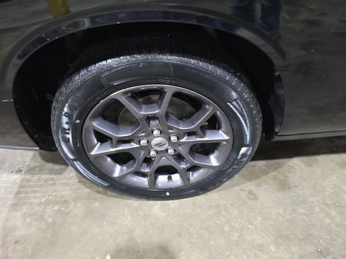 Used 2018 Dodge Challenger GT w/ GT Interior Package image 23