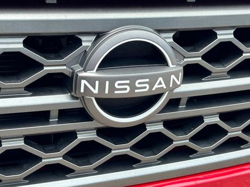 Used 2022 Nissan Frontier SV RWD image 18