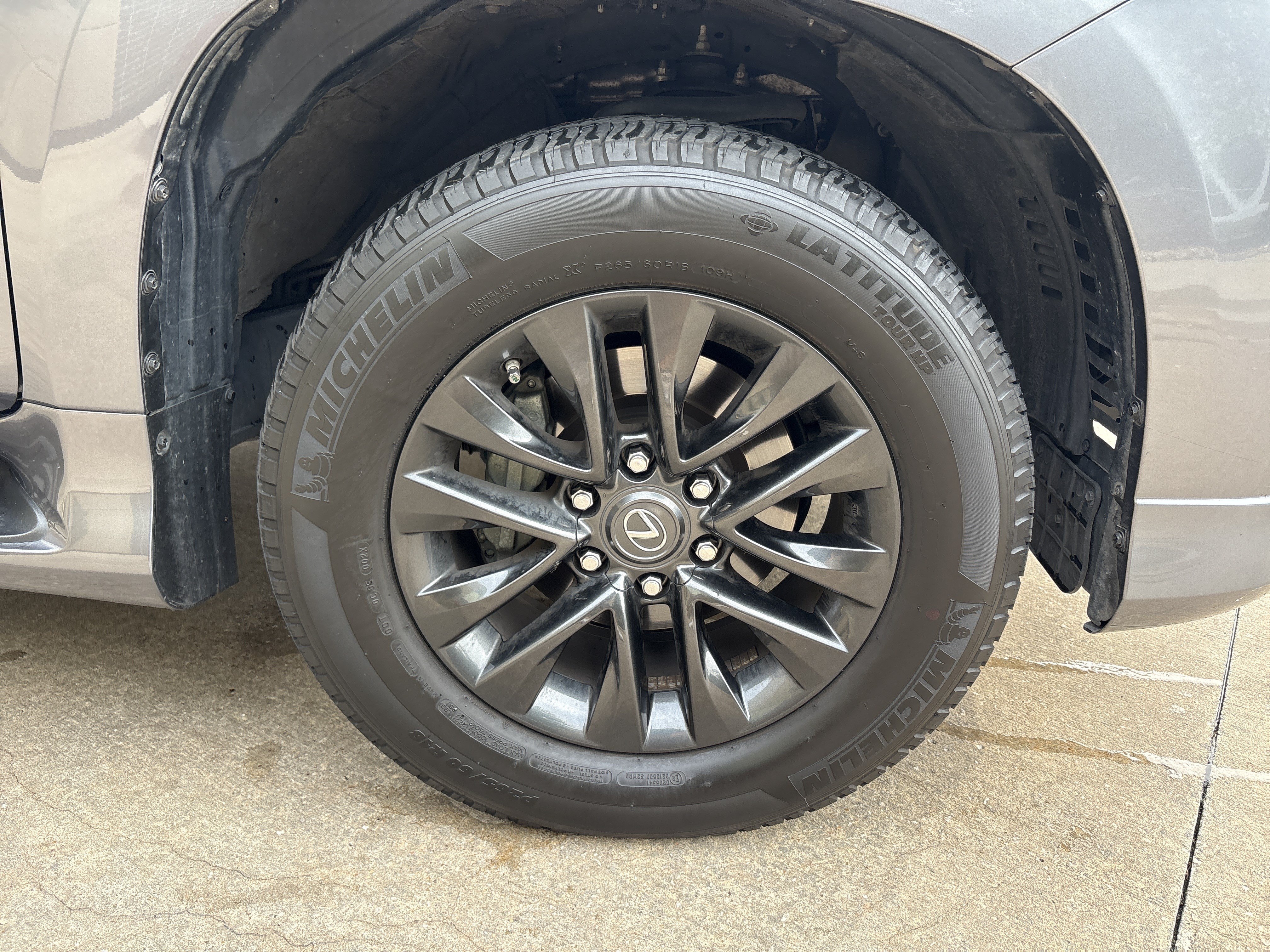 Used 2023 Lexus GX 460 Premium AWD/4WD image 13
