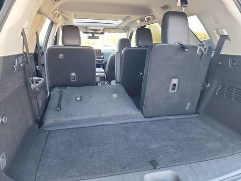 Used 2025 Nissan Pathfinder SL w/ SL Premium Package AWD/4WD image 27
