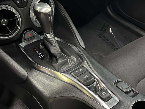 Used 2022 Chevrolet Camaro LT RWD image 19