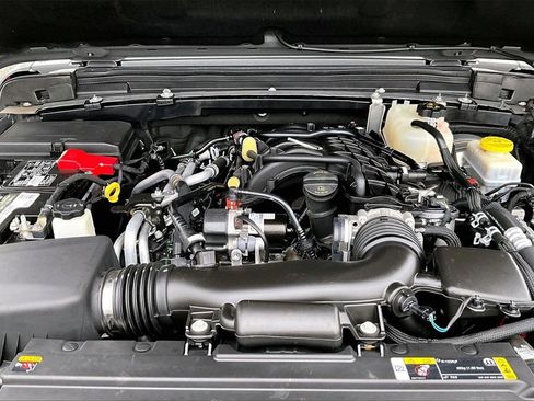 Certified 2023 Jeep Wrangler Unlimited Rubicon w/ Xtreme 35 Tire Package image 36