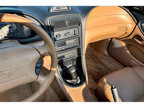 Used 1995 Ford Mustang GT RWD image 8