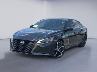 Used 2024 Nissan Altima 2.5 SR w/ SR Premium Package FWD video 2