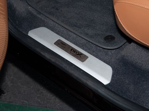 Used 2023 Aston Martin DBX 707 image 18