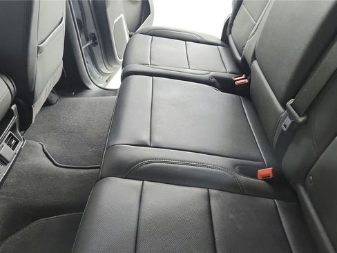 Used 2025 GMC Sierra 1500 SLT AWD/4WD image 17