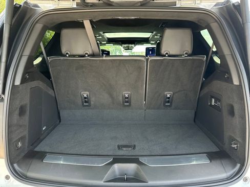 Used 2025 Cadillac Escalade V w/ LPO, ONYX Package AWD/4WD image 40