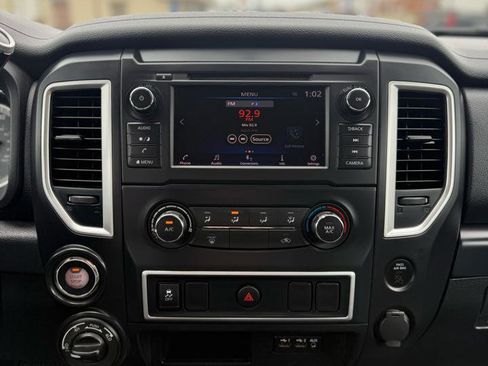 Used 2019 Nissan Titan S w/ S Utility Package image 16