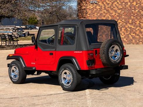 Used 1993 Jeep Wrangler S image 4