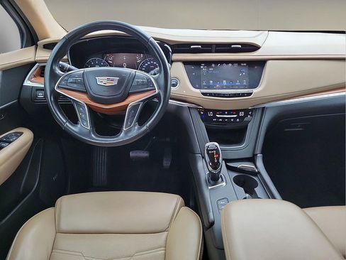 Used 2019 Cadillac XT5 Platinum AWD/4WD image 10