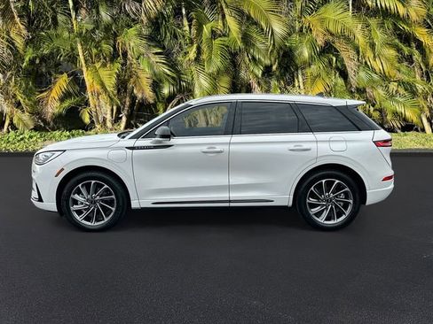 Used 2024 Lincoln Corsair Grand Touring image 8