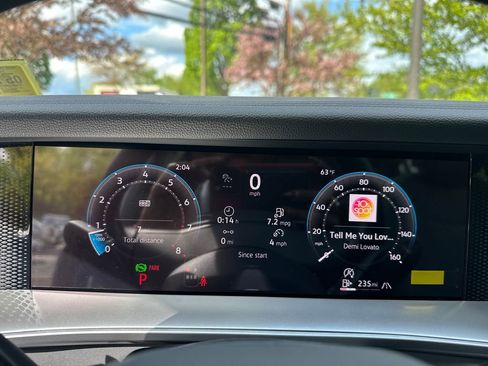 New 2026 Volkswagen Tiguan SE AWD/4WD image 8