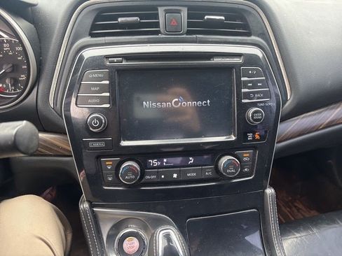 Used 2016 Nissan Maxima Platinum image 29