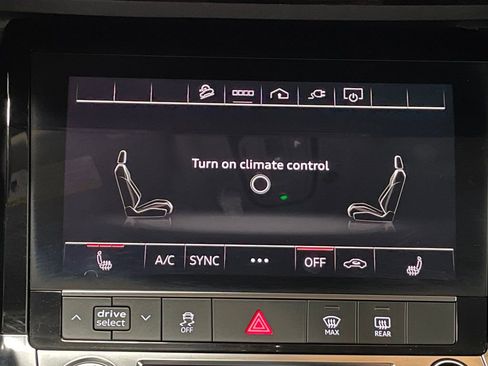 Used 2021 Audi e-tron Premium w/ Convenience Plus Package image 35