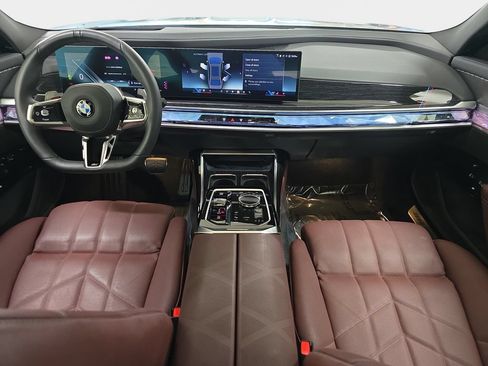 Used 2026 BMW 740i RWD image 12