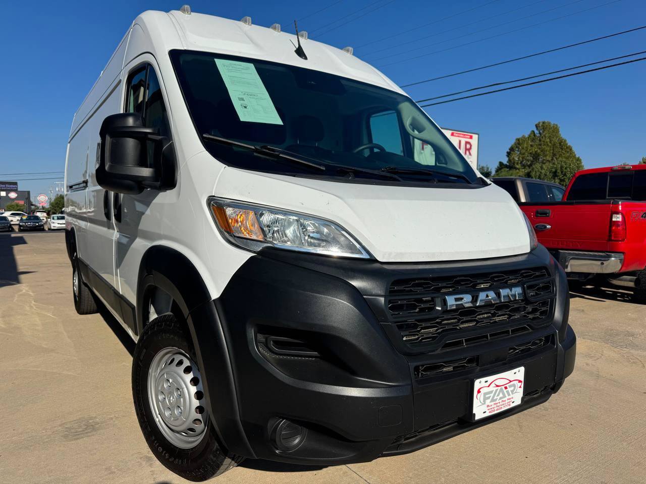 Used 2025 RAM ProMaster 3500 FWD image 1
