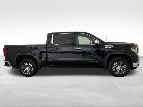 Used 2025 GMC Sierra 1500 SLT image 7
