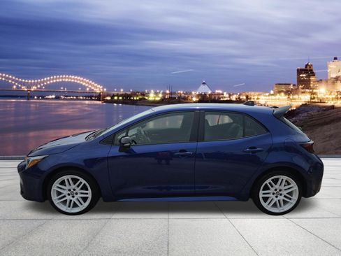 Used 2026 Toyota Corolla SE FWD image 2