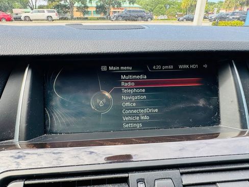 Used 2014 BMW 528i Sedan RWD image 19